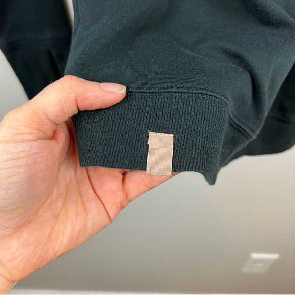 Lunya Pima Long Sleeve Crew T-shirt Womens Size Small Black Thumbholes Lounge - Picture 8 of 10